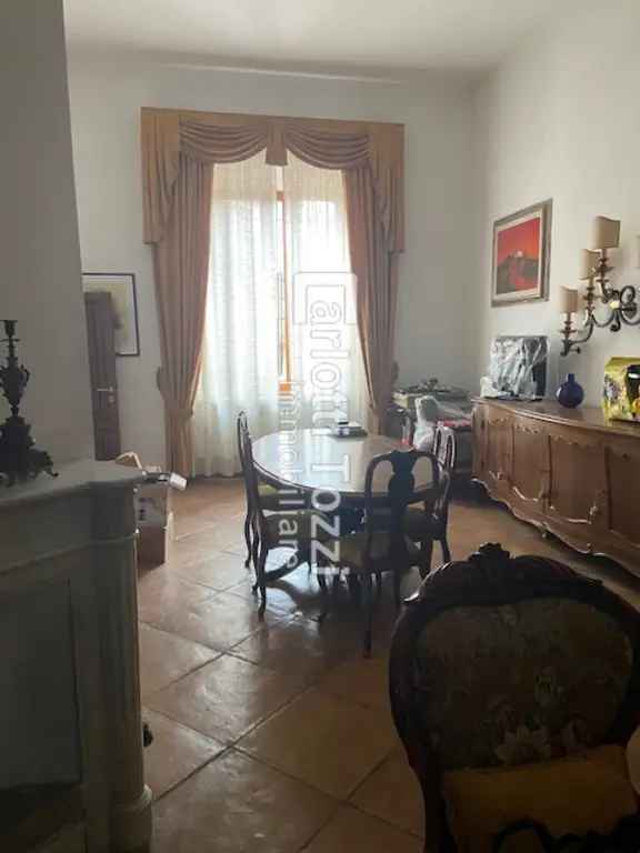 Villa in Via trento, Grosseto, 10 locali, 6 bagni, 500 m², ascensore