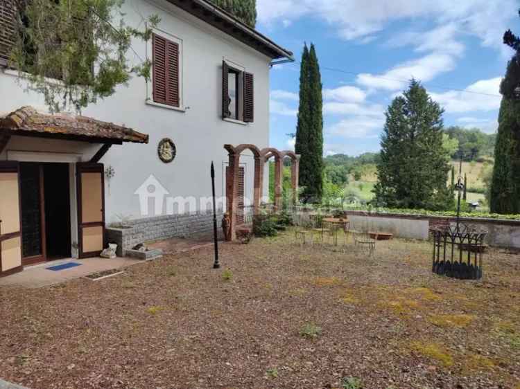 Villa unifamiliare via Sant'Agata, Centro, Asciano