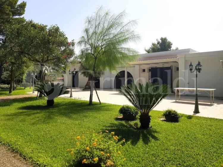 Villa singola in Corso cesare vergine 0, Tuglie, 5 locali, 2 bagni