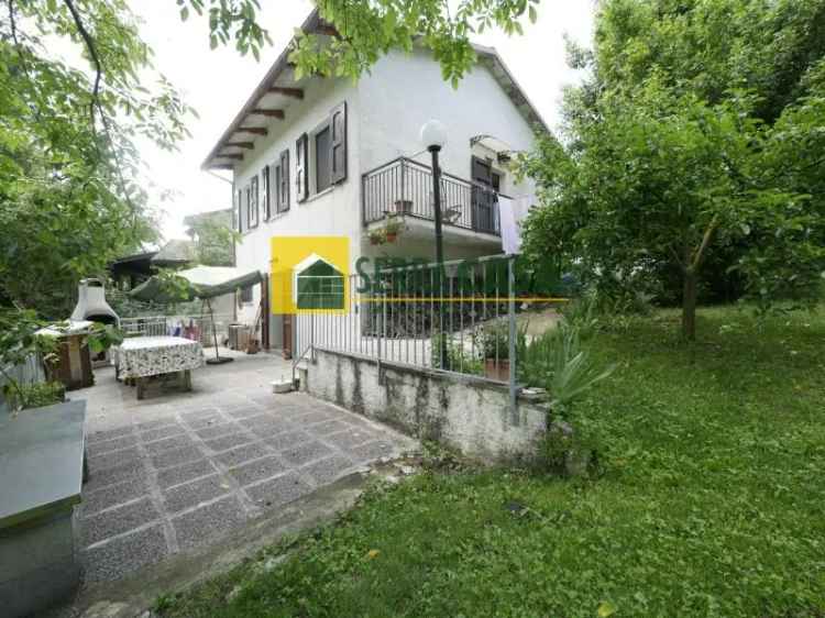 Casa con terreno agricolo in vendita a Serramazzoni