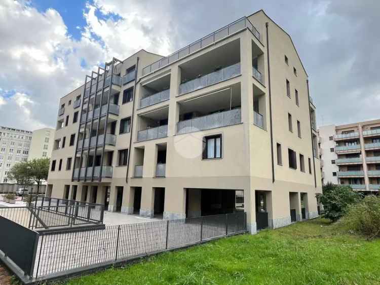 Trilocale in Vendita: Mansardato con Balcone e Finiture Personalizzabili