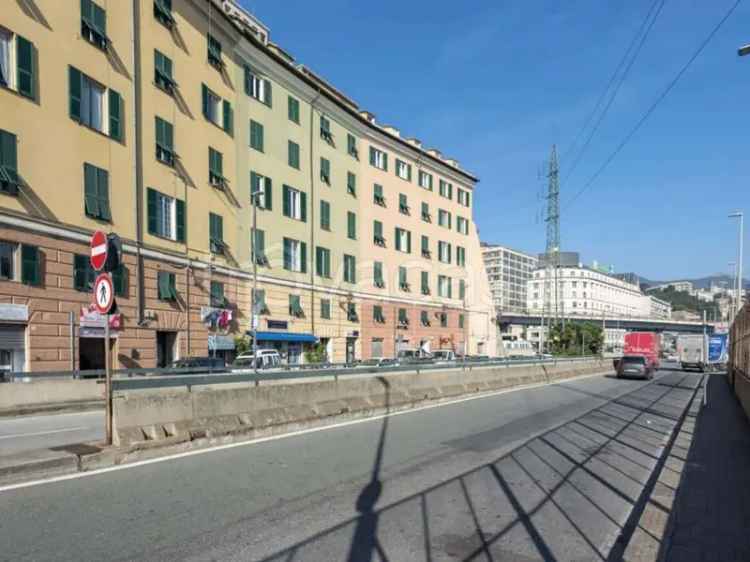 Appartamento in affitto a Genova via Milano,58