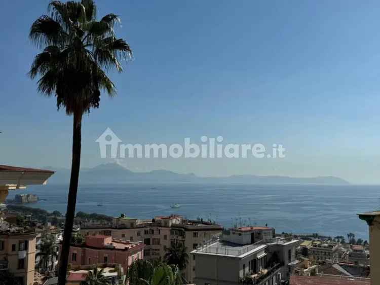 Appartamento via Torquato Tasso, Piazza Amedeo - Parco Margherita, Napoli