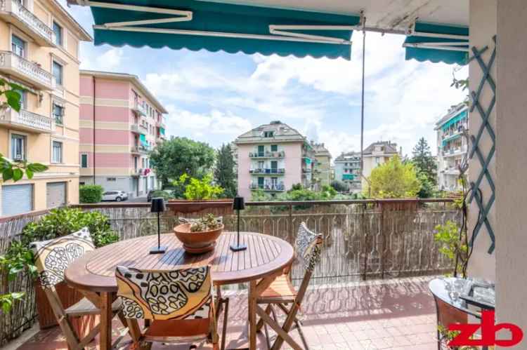 Appartamento in Via Angelo Orsini, Genova, 7 locali, 2 bagni, 127 m²