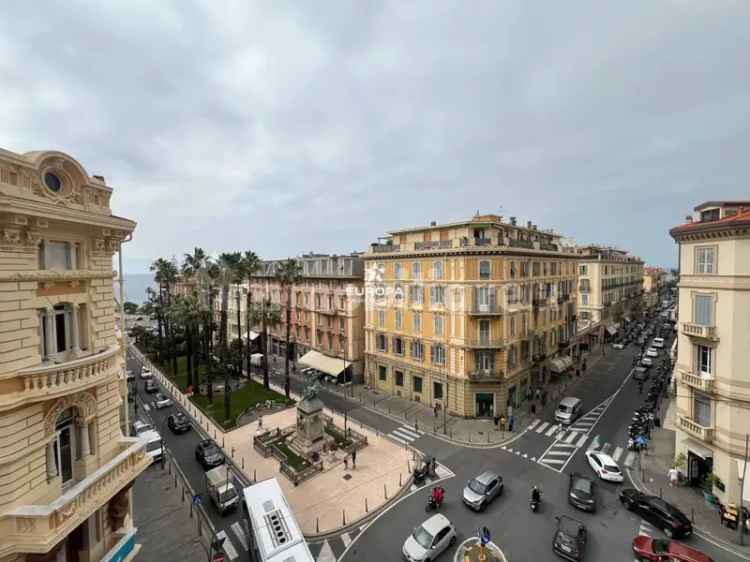 Trilocale corso Augusto Mombello, Porto Vecchio, Sanremo