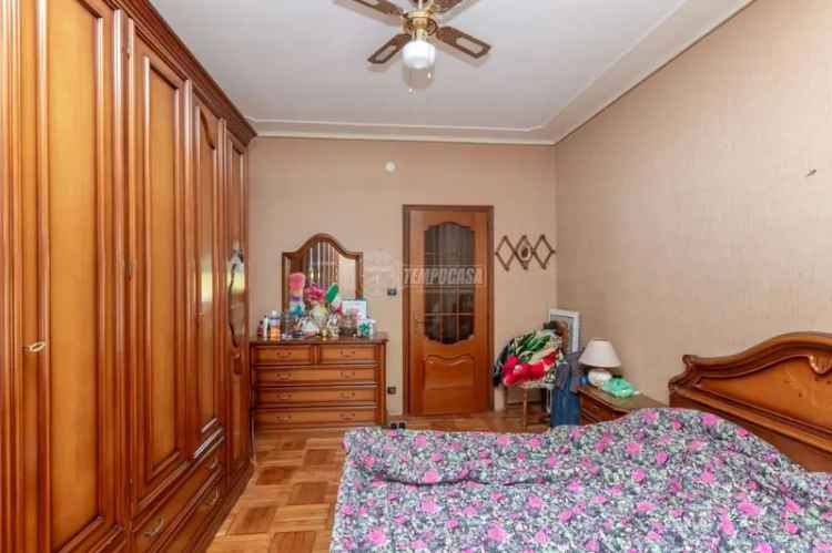 Trilocale viale Regina Elena 74, Centro, Fossano