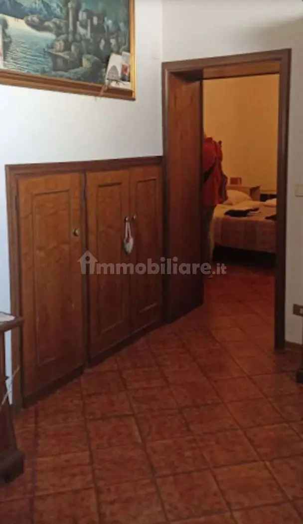 Appartamento via Etrusca, 46, La Querce, Prato