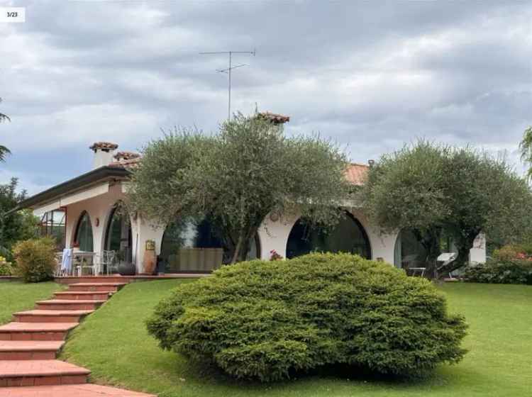 Villa unifamiliare via Brentella 28, Centro, Roveredo in Piano