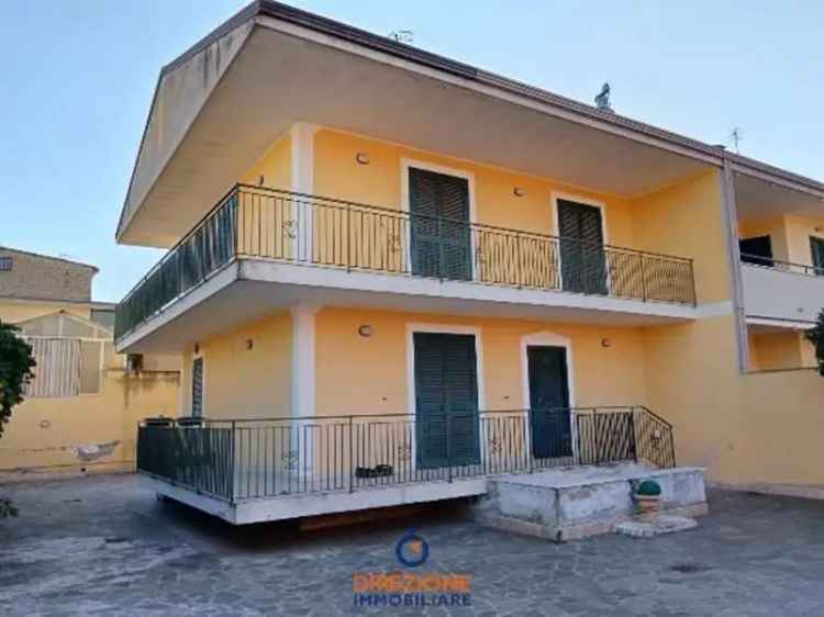 Villa a schiera in Via Degli Oleandri 36, Aversa, 4 locali, 2 bagni