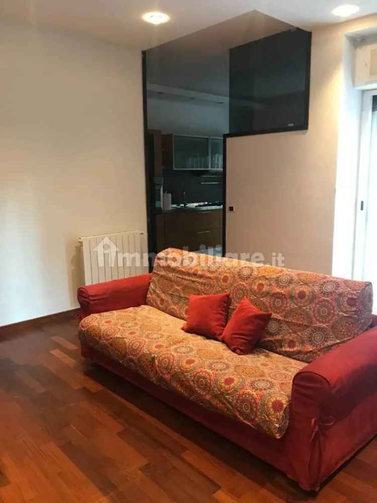 Trilocale viale Colli Aminei 58, Colli Aminei - Capodimonte, Napoli