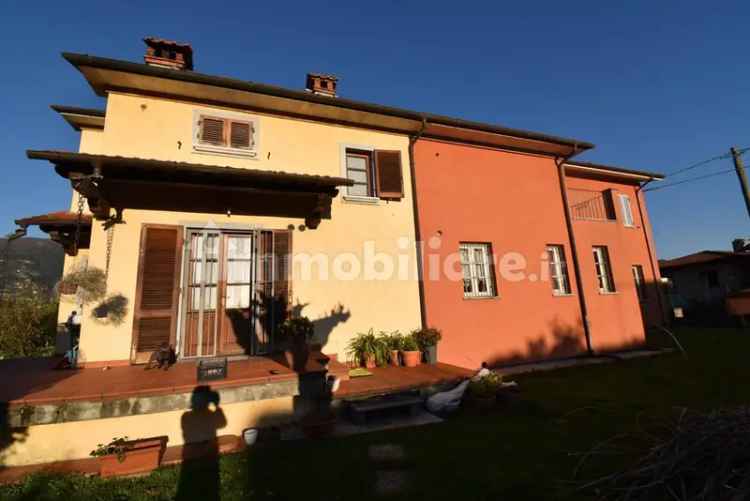 Villa unifamiliare via Vitale, Ripa Pozzi Querceta Ponterosso, Seravezza