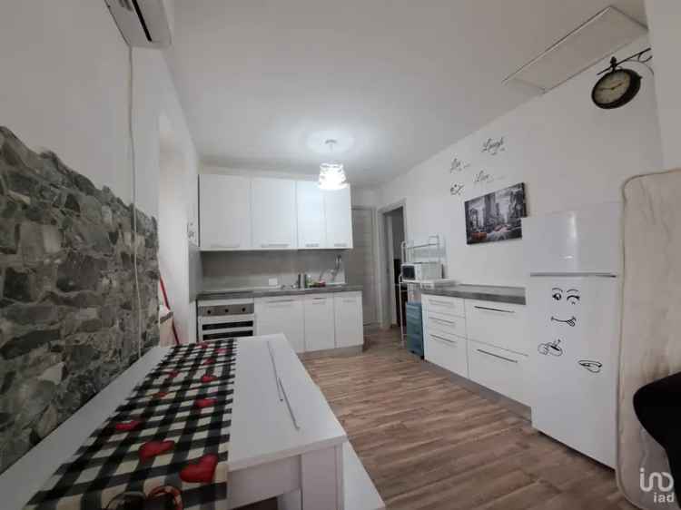 Vendita bilocale di 40 m² a Beverino (19020) - 115879 - iad