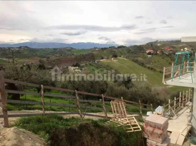 Villa unifamiliare Strada Vicinale Valle Ferzetti, Colli Innamorati - Madonna, Pescara