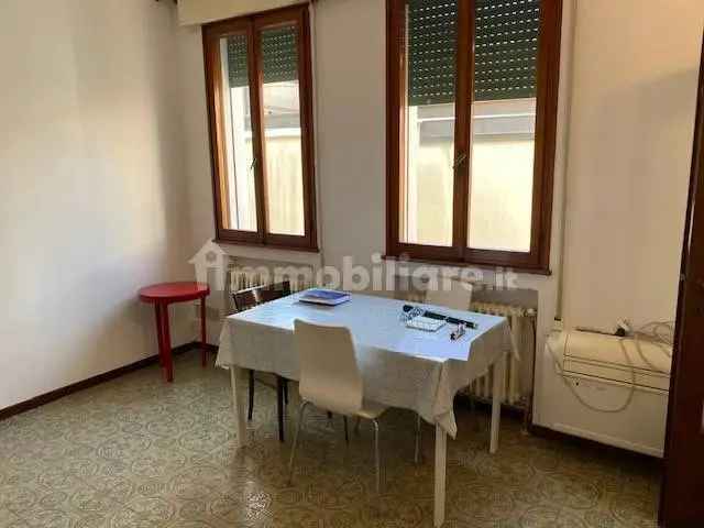 Posto Letto Padova Piazza Mazzini - Stanze in appartamento per Studentesse