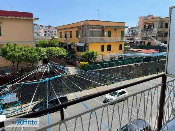 Appartamento In Affitto in Napoli, Campania