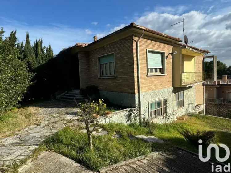 Villa unifamiliare via Foro Boario, Centro, Osimo