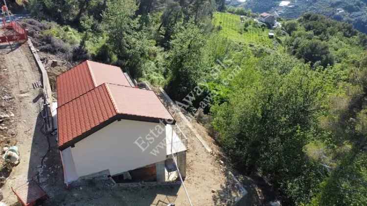 Terratetto unifamiliare Strada Maciurina, Vallebona