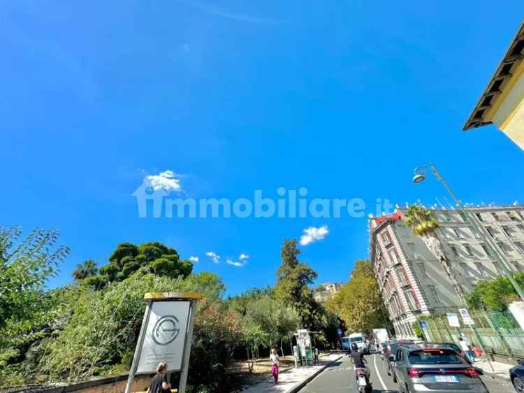 Bilocale corso Vittorio Emanuele 110, Piazza Amedeo - Parco Margherita, Napoli