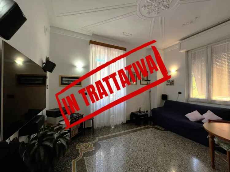 Appartamento in Via Bassano, Genova, 7 locali, 1 bagno, 105 m²