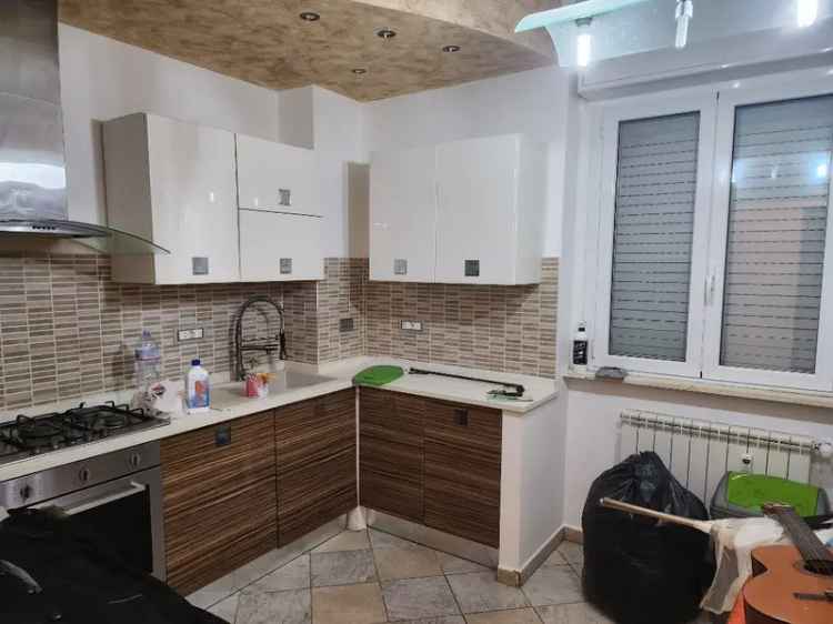 Appartamento in Via di salviano, Livorno, 5 locali, 1 bagno, 100 m²