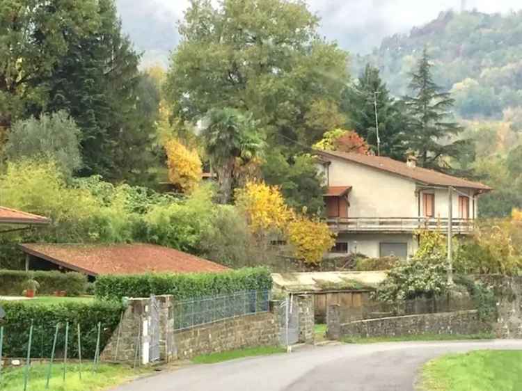 Villa in Pontremoli, Pontremoli, 8 locali, 2 bagni, giardino privato