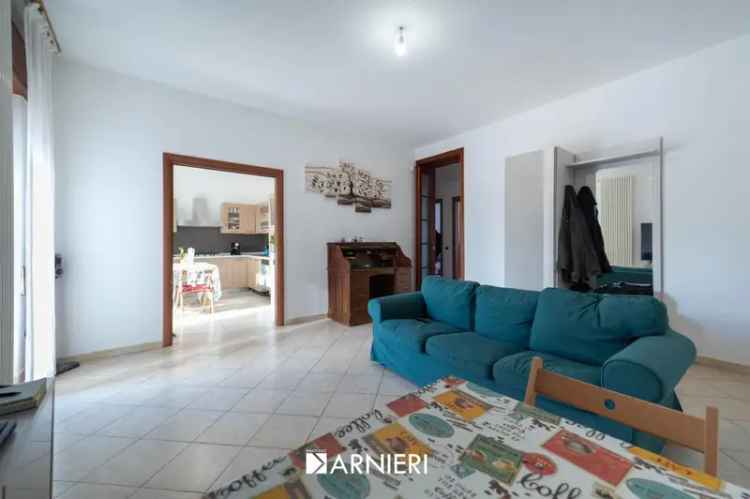 Appartamento in Via del murillo 21, Latina, 6 locali, 1 bagno, 102 m²