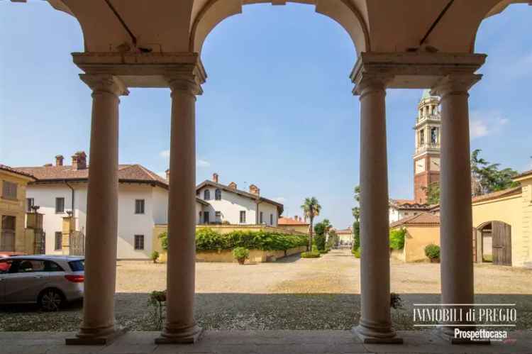 Villa in Piazza Popolo 18, Corbetta, 52 locali, giardino privato