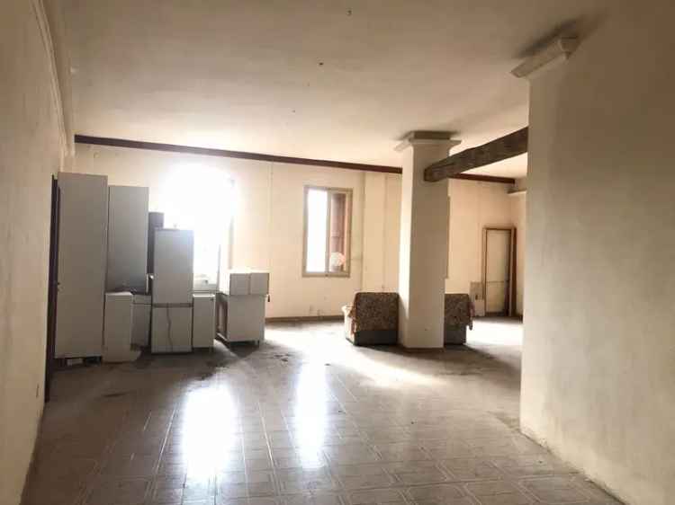 Appartamento in Via San Marco, Bastiglia, 7 locali, arredato, 290 m²