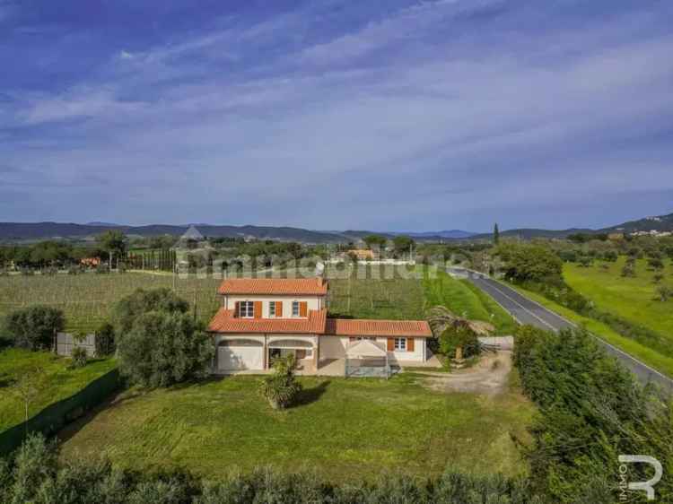 Villa unifamiliare via Panoramica della Rocca, Scarlino