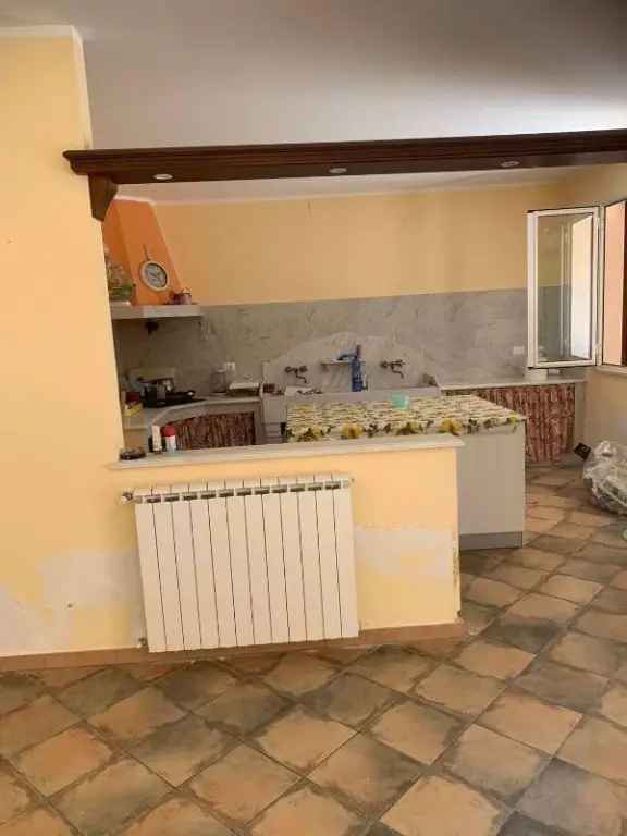 Villa singola in Sp 61, Casteldaccia, 8 locali, 3 bagni, posto auto