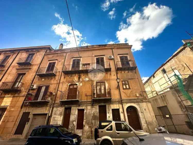 Appartamento via Teatro Garibaldi 16, Kalsa, Palermo