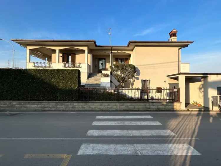 Villa singola in vendita