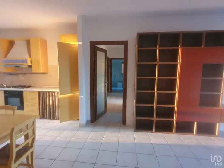 Vendita palazzo / Stabile 0 locali di 108 m² a Castelfidardo (60022) - 113139 - iad