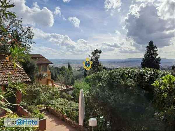 Villa In Affitto in Firenze, Toscana