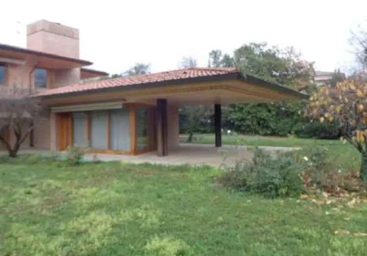 Villa in Via Alcide De Gasperi, Montebelluna, 28 locali, 962 m²