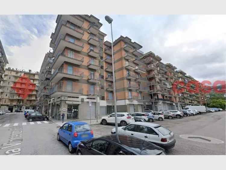 Appartamento in vendita  a Salerno