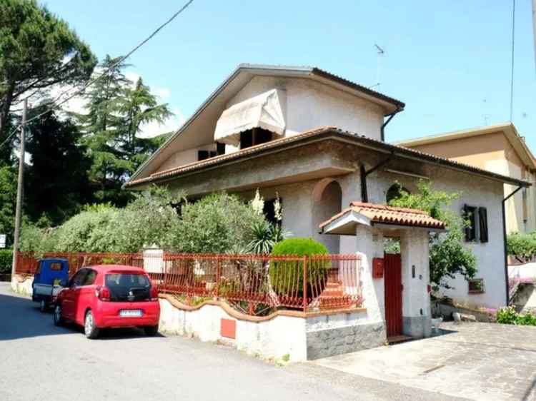 Villa in Pontremoli, Pontremoli, 13 locali, 4 bagni, giardino privato