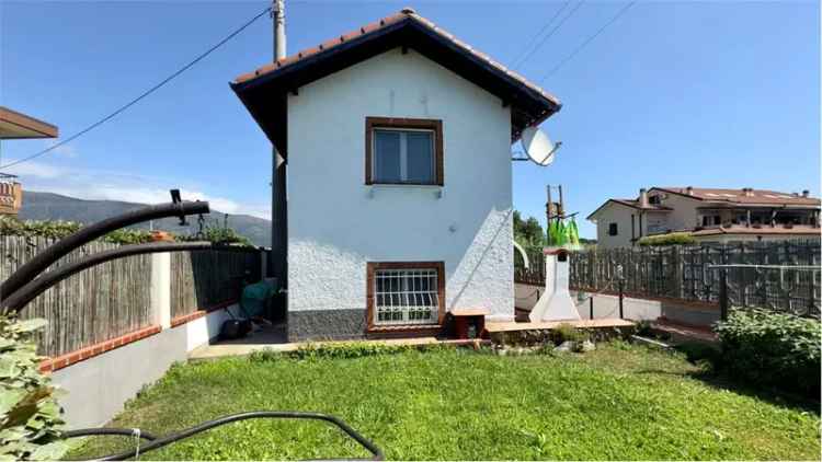 Villa in Via Burrone, Ceriale, 3 locali, 1 bagno, giardino privato