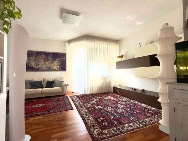 Quadrilocale 110 mq Milano - 3 camere - Zona residenziale