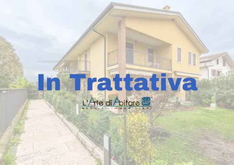 Trilocale via Martiri della Libertà 3, Centro, Pescantina