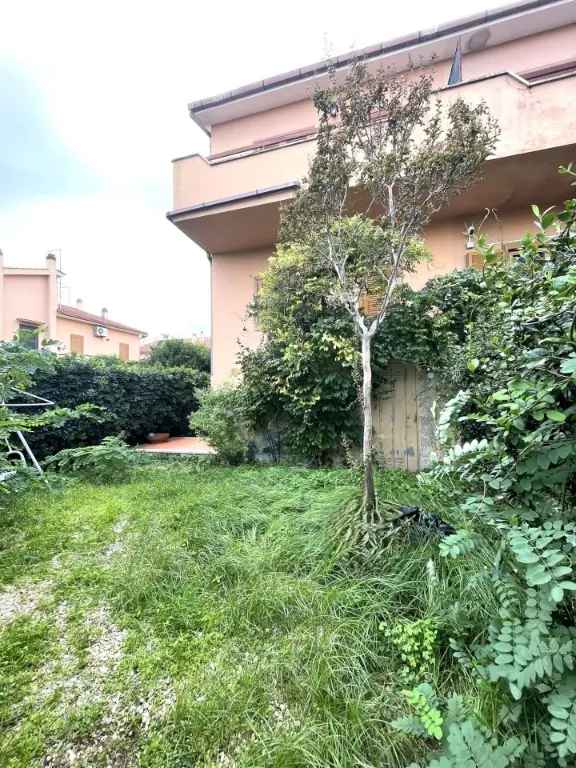 Villa a schiera in VIA BRANDOLINI, Cerveteri, 3 locali, 120 m²