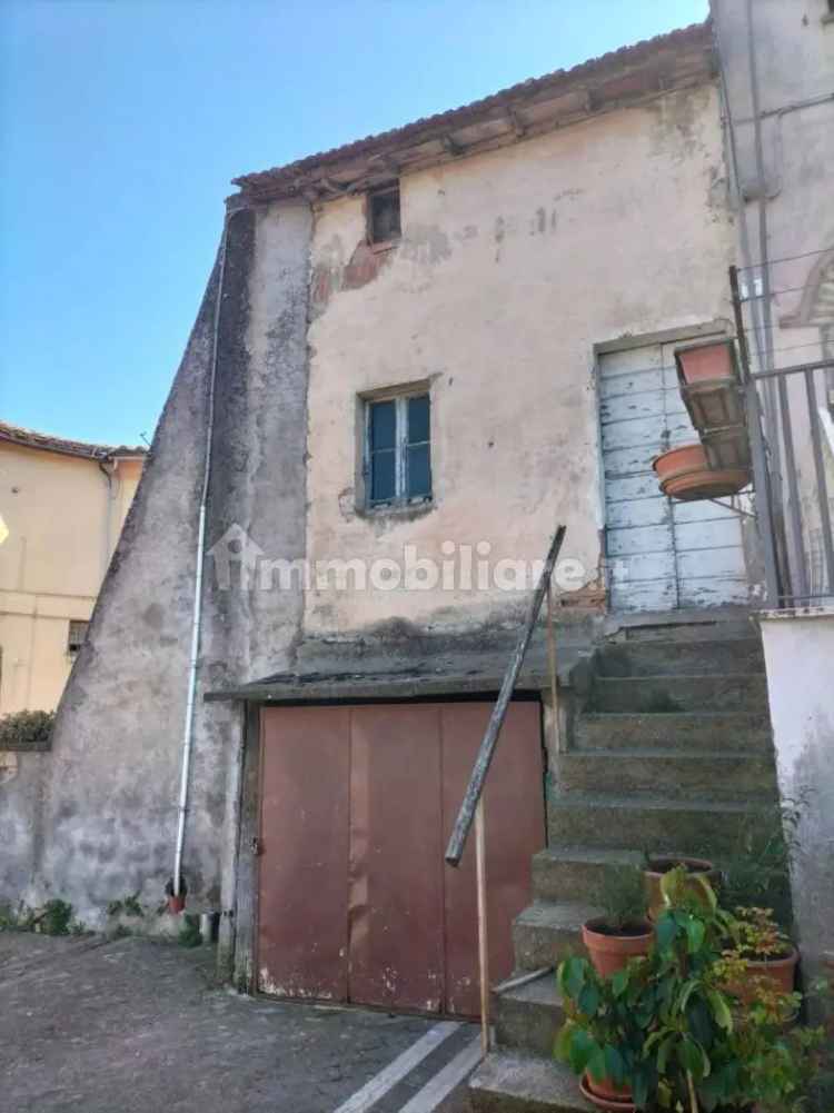 Terratetto unifamiliare piazza della Rocca, Attigliano