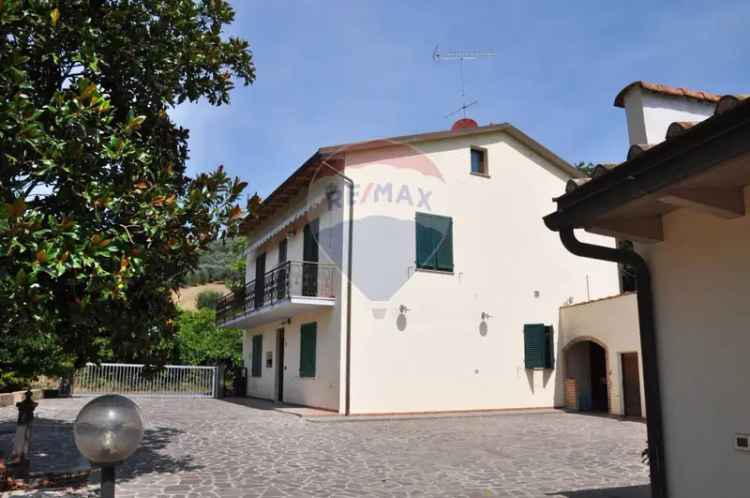 Villa bifamiliare via Dalmazia 159, Centro Storico, San Miniato