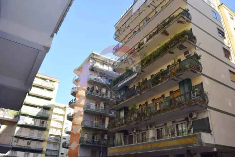 Quadrilocale via Onofrio Fragnito 102, Rione Alto, Napoli