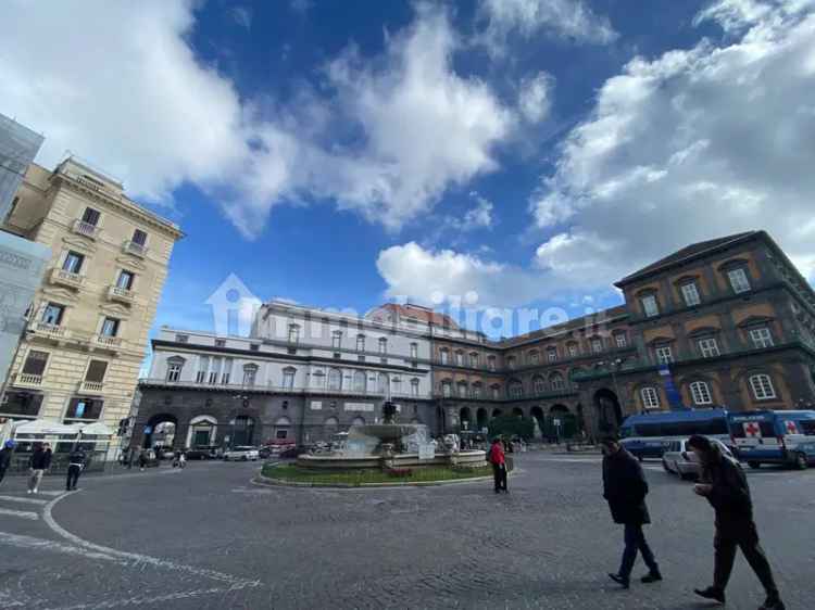 Monolocale via Carlo De Cesare, Quartieri Spagnoli, Napoli