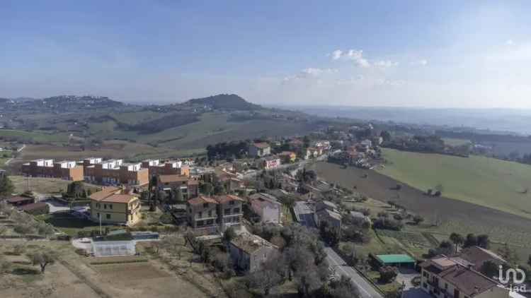 Vendita terreno di 990 m² in Osimo (60027) - 114213 - iad