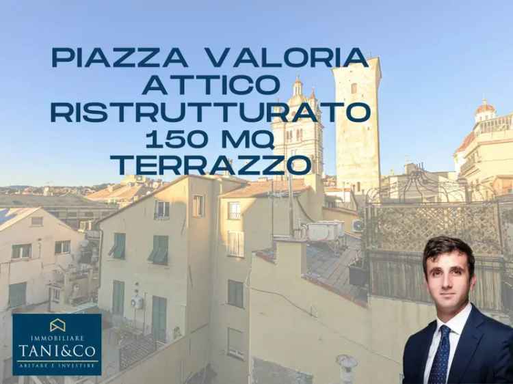 Attico Vico Valoria 8, Molo, Genova