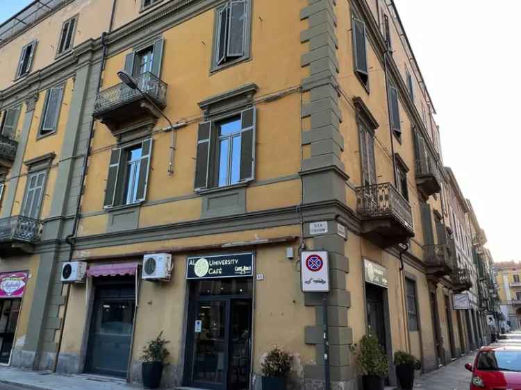 Appartamento via Camillo Benso di Cavour 73, Piazza Garibaldi, Alessandria