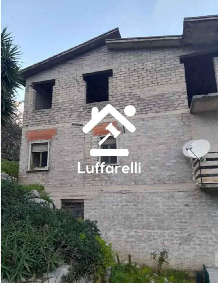 Villa all'asta via Passignano 63, Lenola