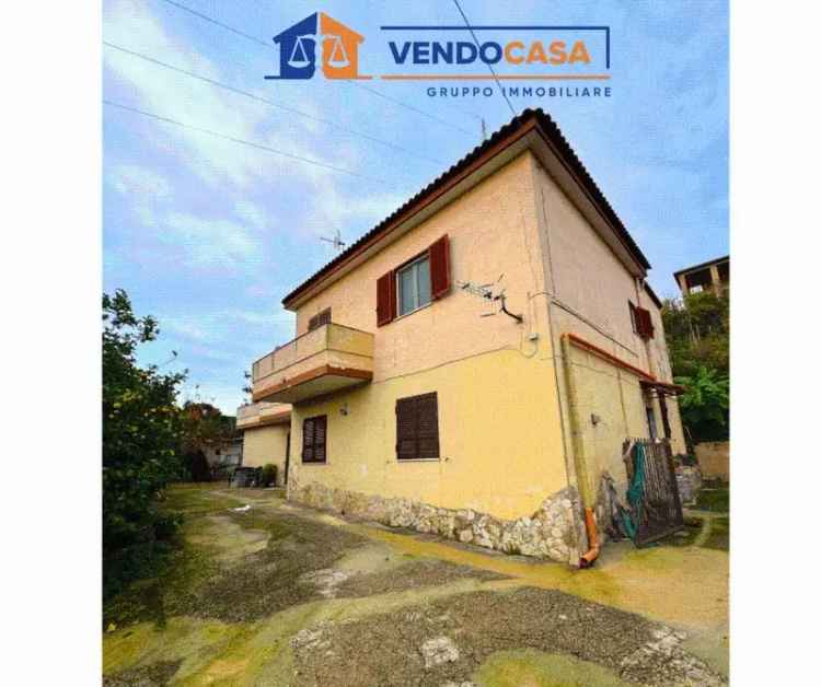 Villa bifamiliare via Cigliano 38, Via Campana, Cigliano, Pozzuoli